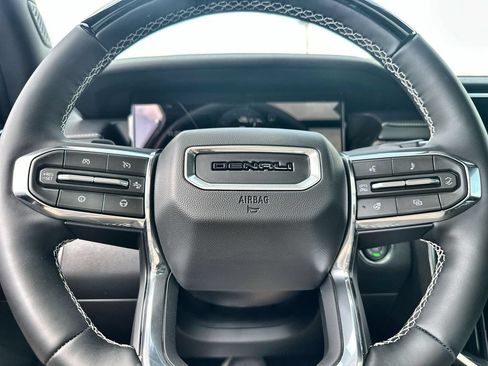 New 2026 GMC Acadia Denali w/ Super Cruise Package FWD image 33