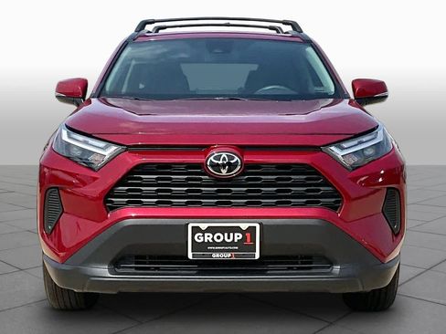 Used 2025 Toyota RAV4 XLE w/ Convenience Package FWD image 4