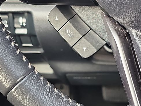 Certified 2024 Subaru Forester Premium AWD/4WD image 19