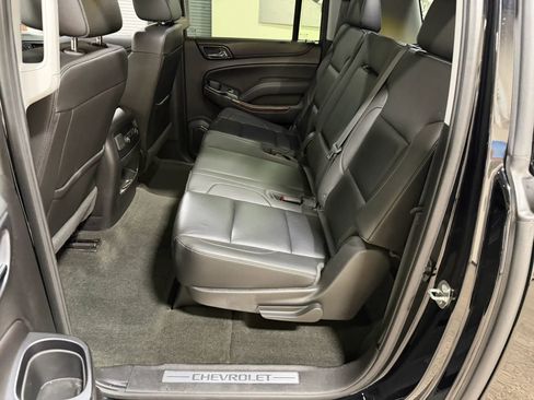 Used 2018 Chevrolet Suburban LT AWD/4WD image 32