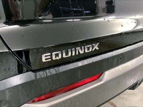 Used 2025 Chevrolet Equinox LT image 29
