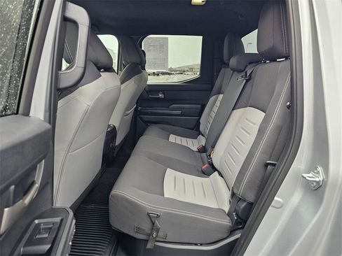 Used 2025 Toyota Tacoma TRD Sport image 17