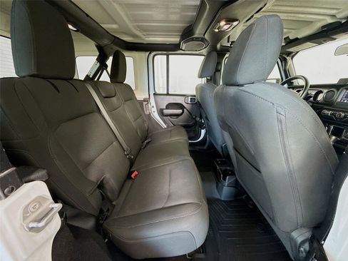 Used 2021 Jeep Wrangler Unlimited Sport image 17