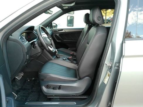 Used 2024 Volkswagen Tiguan SE R-Line image 16