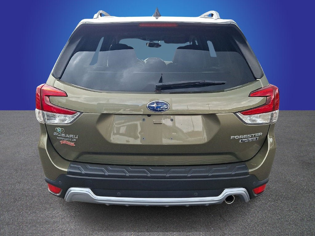 Used 2024 Subaru Forester Touring w/ Convenience Package AWD/4WD image 5