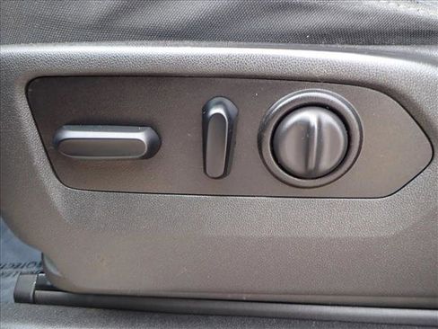 Used 2021 Chevrolet Silverado 1500 RST image 11