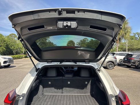 Used 2022 Lexus UX 250h w/ Accessory Package (Z2) AWD/4WD image 12