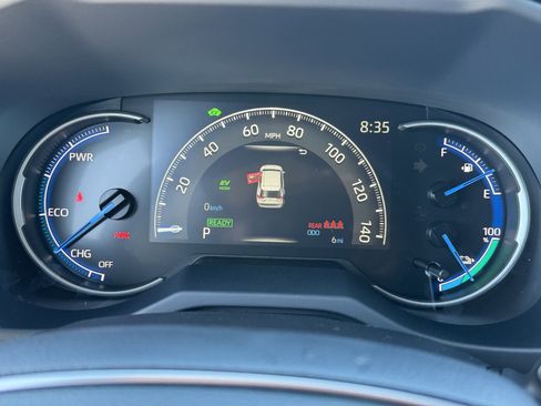 New 2025 Toyota RAV4 SE image 22