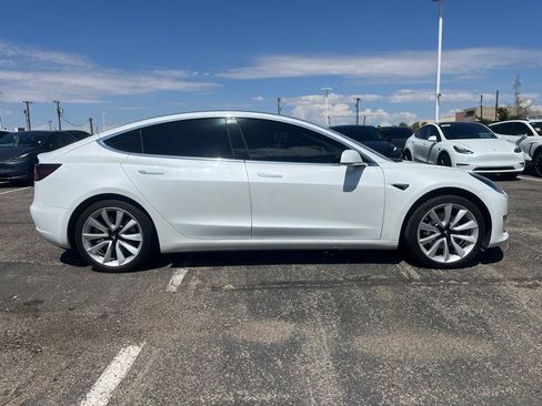 Used 2020 Tesla Model 3 Standard Range Plus RWD image 2