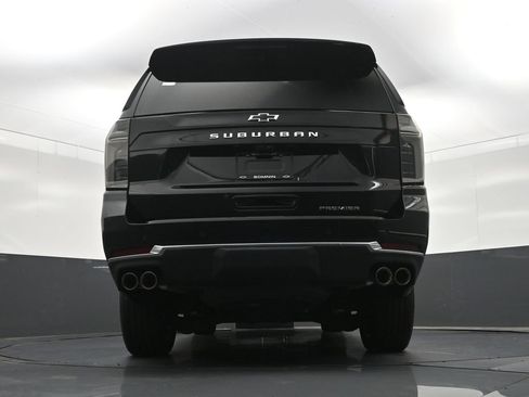Used 2026 Chevrolet Suburban Premier RWD image 31