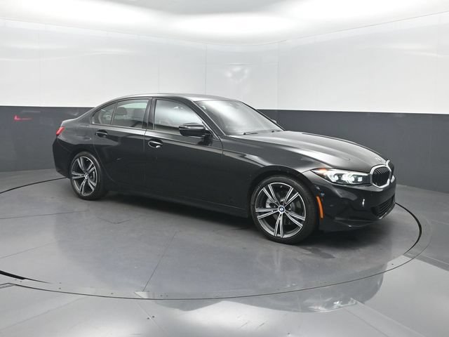Used 2023 BMW 330i Sedan w/ Premium Package RWD image 28