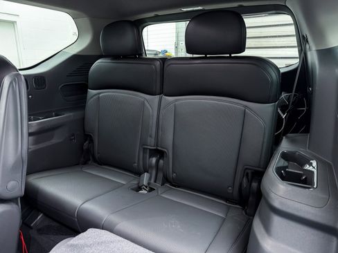 Used 2024 Kia EV9 Light Long Range image 28