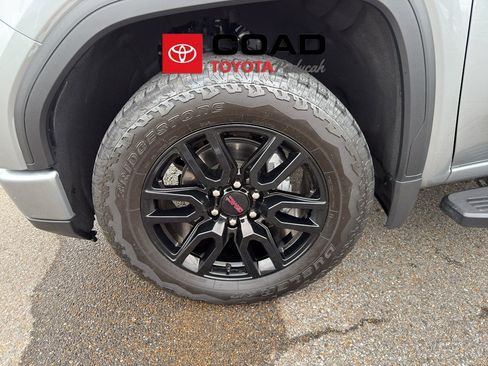 Used 2025 GMC Sierra 1500 Elevation w/ Elevation Premium Package AWD/4WD image 7