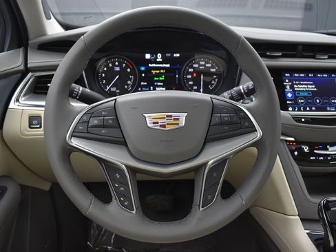 New 2026 Cadillac XT5 Premium Luxury w/ Driver Assist Package image 15