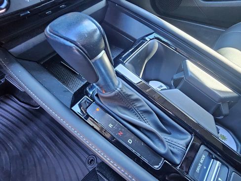 Used 2024 Honda Accord Touring image 38