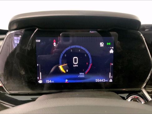 Used 2024 Chevrolet Trax RS w/ Driver Confidence Package FWD image 21