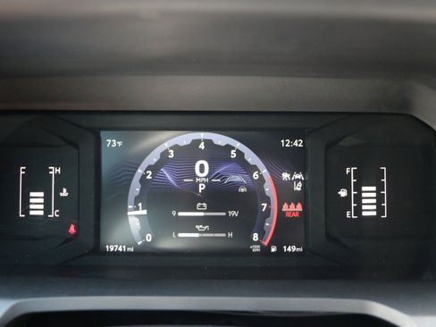 Used 2025 Toyota Tacoma SR5 RWD image 30
