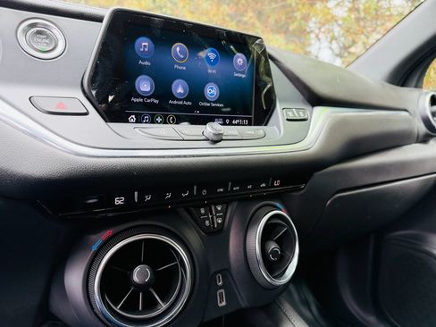 Used 2019 Chevrolet Blazer LT FWD image 40