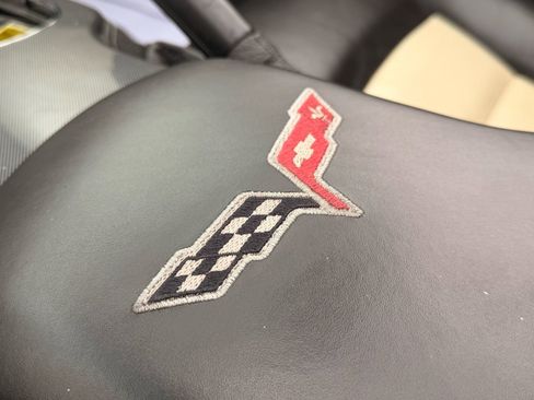 Used 2009 Chevrolet Corvette Coupe w/ Preferred Equipment Group image 23