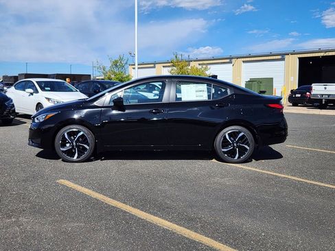 New 2025 Nissan Versa SR w/ Trunk Package image 2