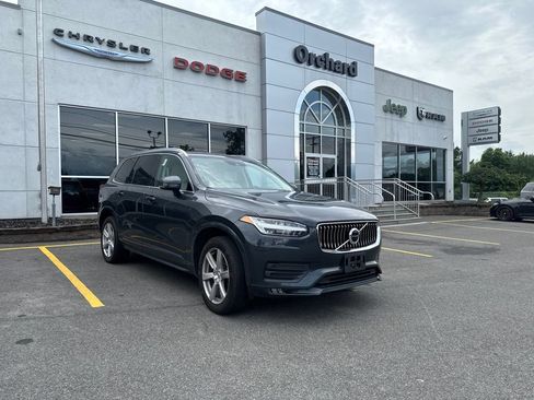 Used 2022 Volvo XC90 T5 Momentum AWD/4WD image 1