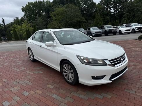 Used 2014 Honda Accord EX image 19