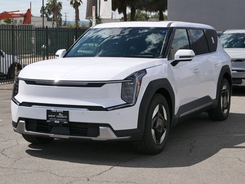 New 2026 Kia EV9 Light image 7