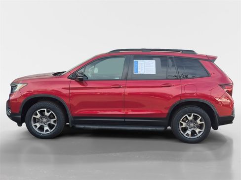 Certified 2022 Honda Passport TrailSport image 7