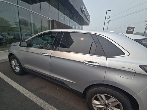 Used 2018 Ford Edge SEL w/ Equipment Group 201A AWD/4WD image 4
