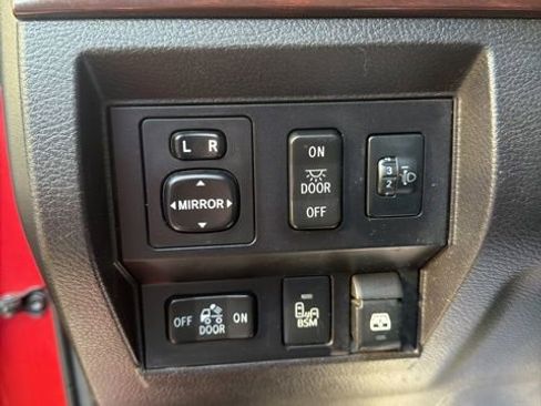 Used 2015 Toyota Tundra Limited w/ Limited Premium Package image 11