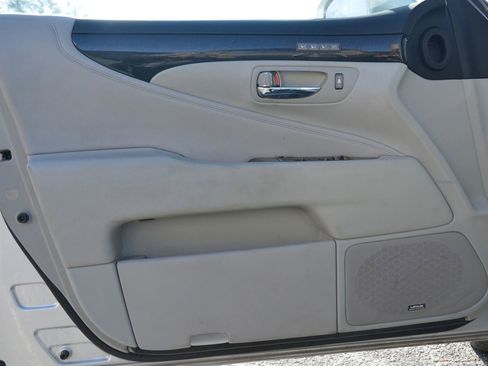Used 2007 Lexus LS 460 image 13