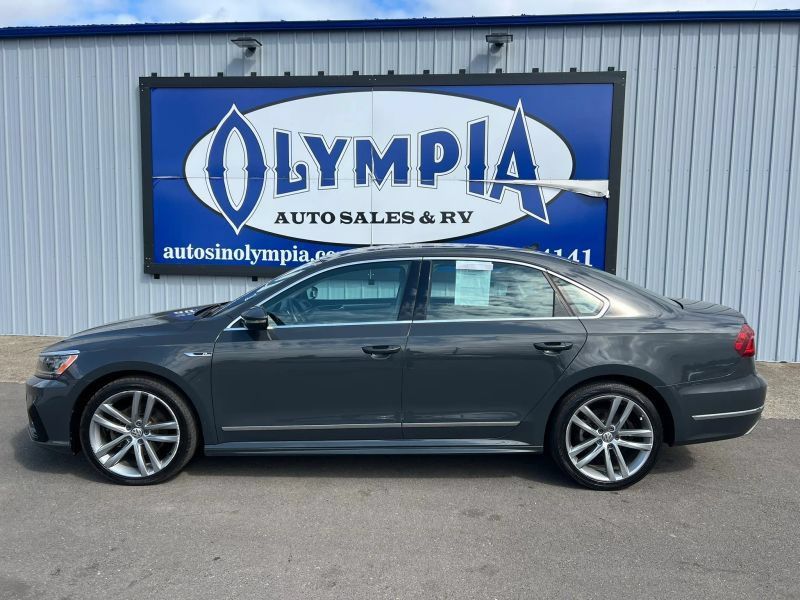 Used 2017 Volkswagen Passat 1.8T R-Line FWD image 17