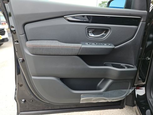New 2026 Honda Pilot Sport image 10