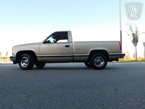 Used 1988 Chevrolet Silverado 1500 C10 Short Bed image 23