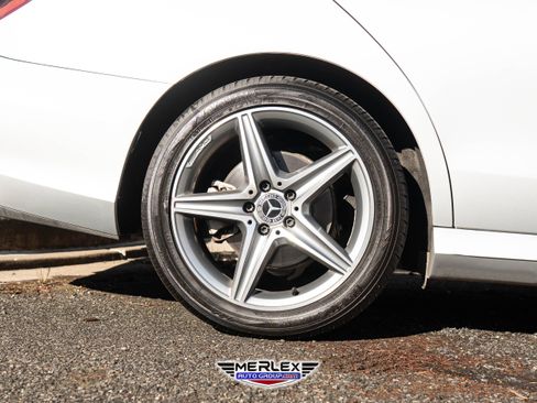 Used 2017 Mercedes-Benz E 300 image 11