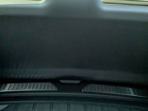 New 2025 GMC Yukon XL Denali w/ Sun & Power Step Package image 9