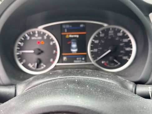 Used 2019 Nissan Sentra SV image 5