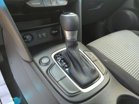 Used 2020 Hyundai Kona SE FWD image 39