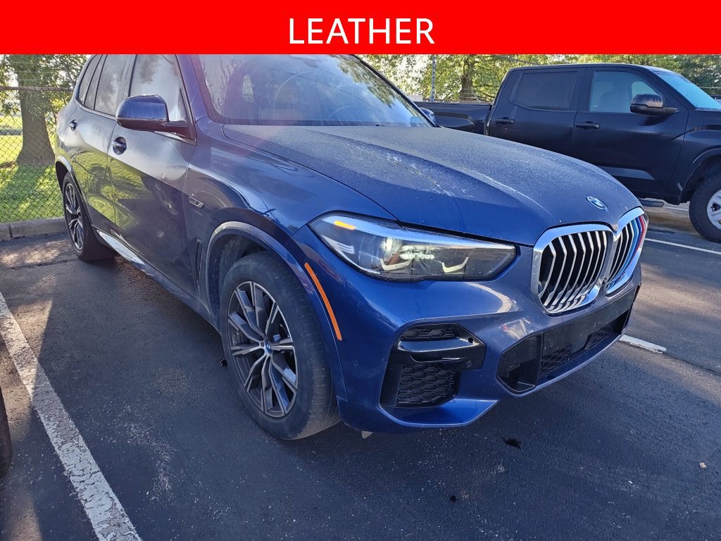 Used 2022 BMW X5 xDrive45e w/ M Sport Package AWD/4WD image 3