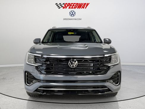 New 2026 Volkswagen Atlas SEL Premium R-Line image 2
