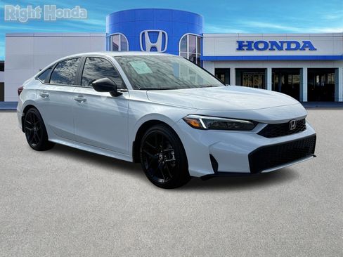 Used 2025 Honda Civic Sport image 9