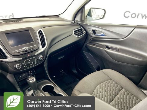 Used 2020 Chevrolet Equinox LT AWD/4WD image 25