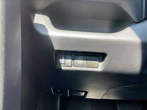 Certified 2025 Toyota RAV4 XLE AWD/4WD image 34