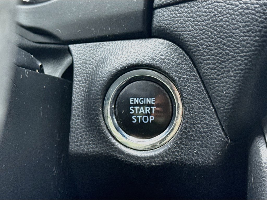 Used 2019 Toyota RAV4 XLE FWD image 26