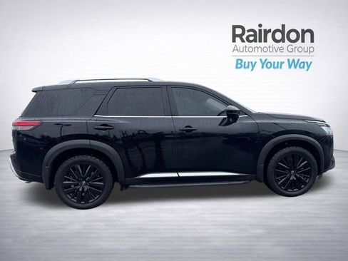 Used 2024 Nissan Pathfinder Platinum w/ Lighting Package (N93) image 21