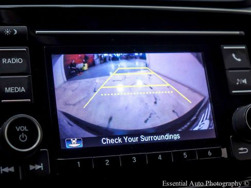 Used 2017 Honda CR-V LX image 21
