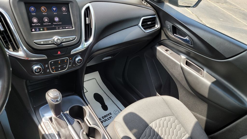 Used 2020 Chevrolet Equinox LT w/ Driver Convenience Package FWD image 23