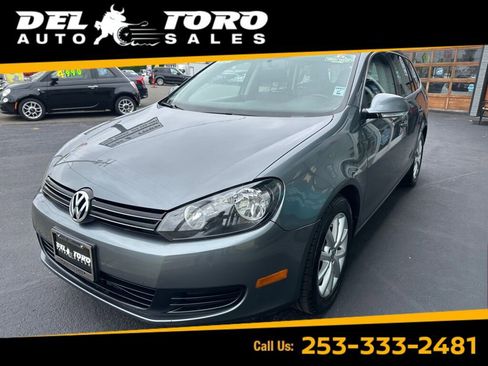 Used 2010 Volkswagen Jetta SE FWD image 1