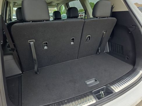 Certified 2025 Kia Telluride SX w/ SX Captain's Chair Package AWD/4WD image 35