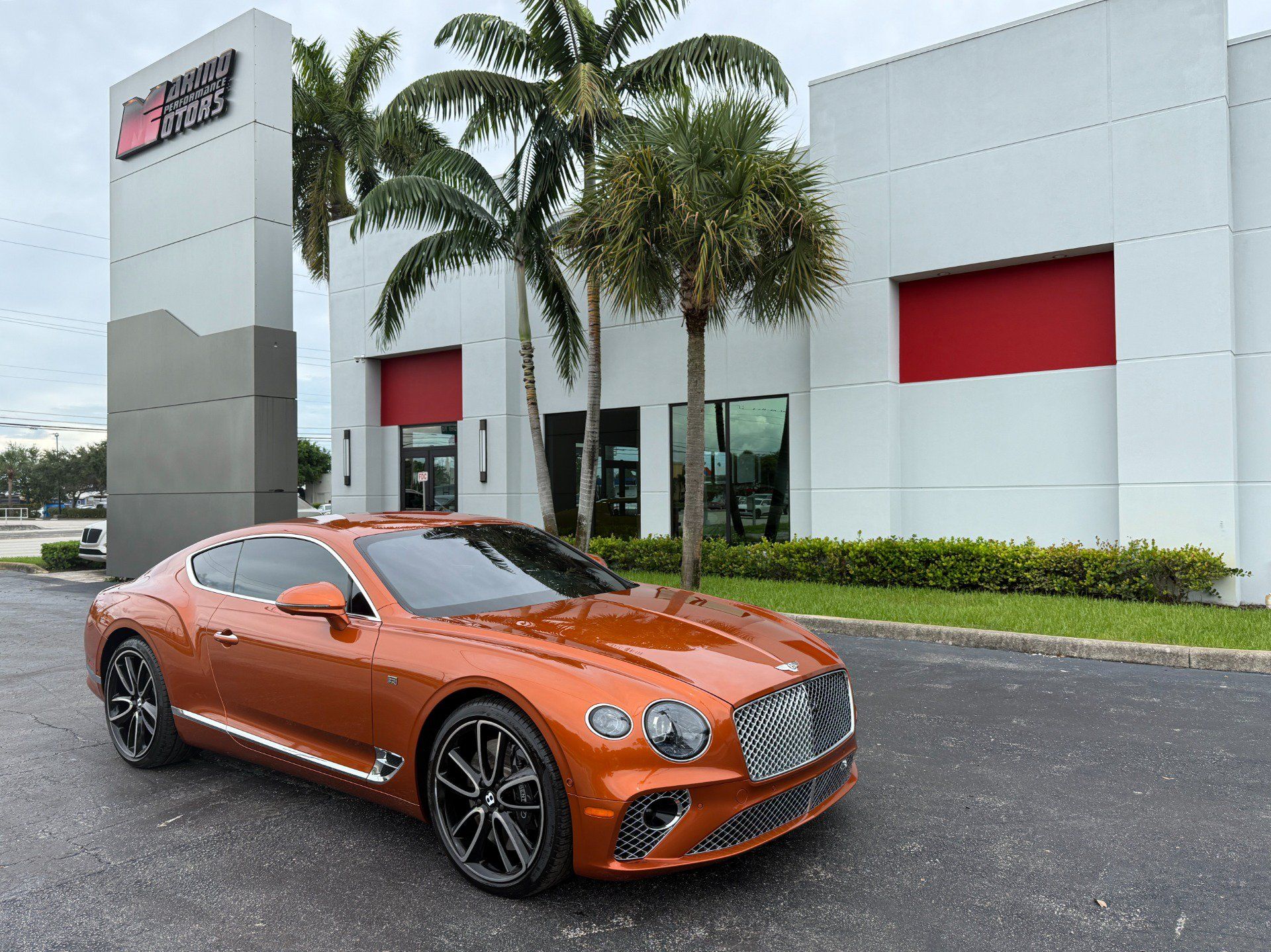 Used 2020 Bentley Continental GT V8 AWD/4WD image 1